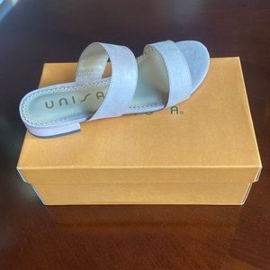 Unisa Blush Suede Girls size 6.5 NEVER WORN